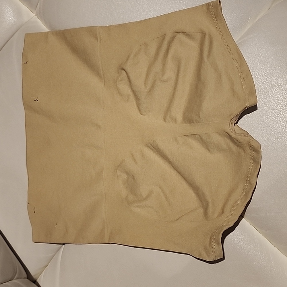 Shapewear - Picture 2 of 2
